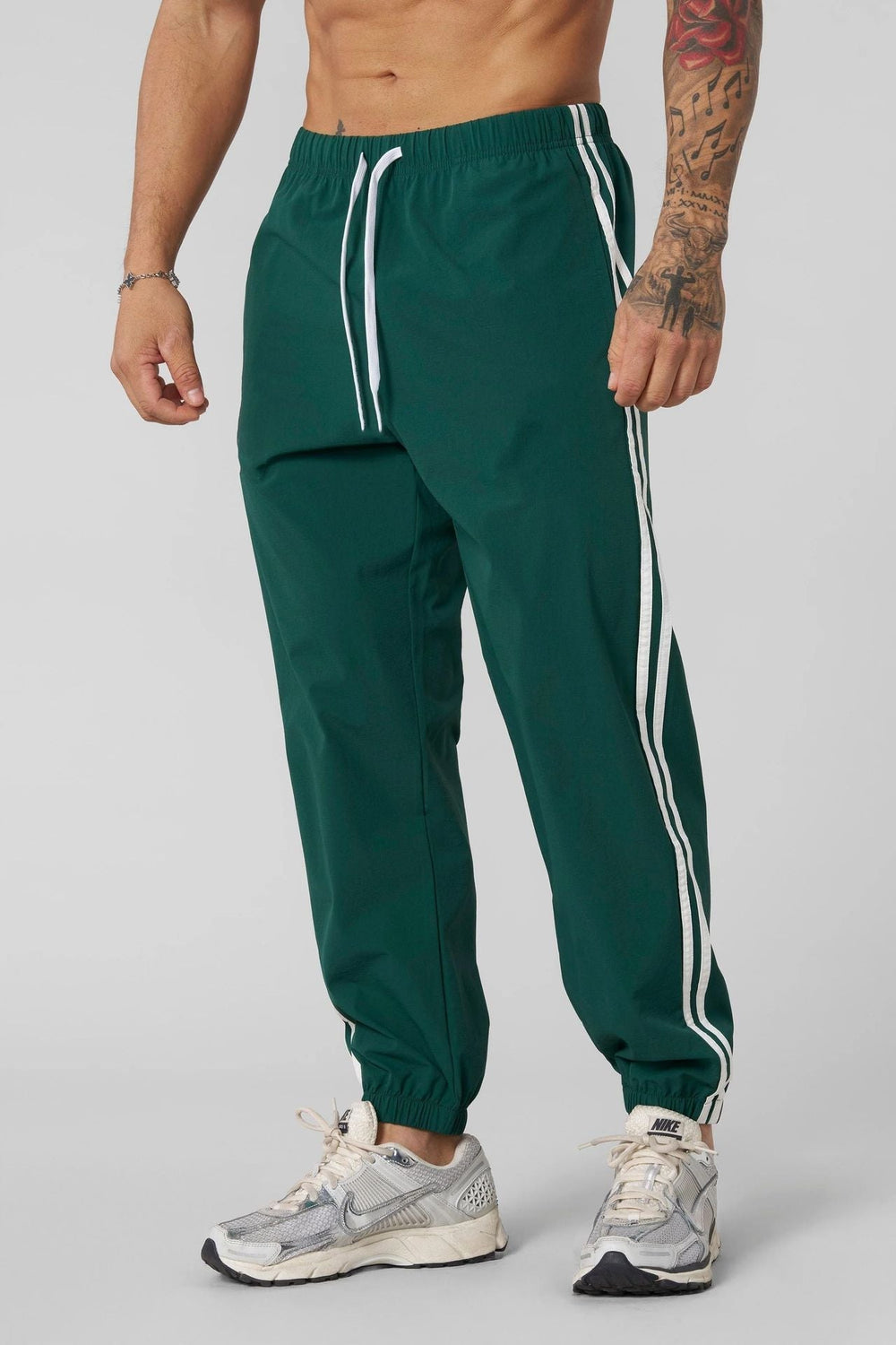 YOUNG LA American style new men's sports pants for fitness and fitness, quick drying, breathable, and elastic casual pants